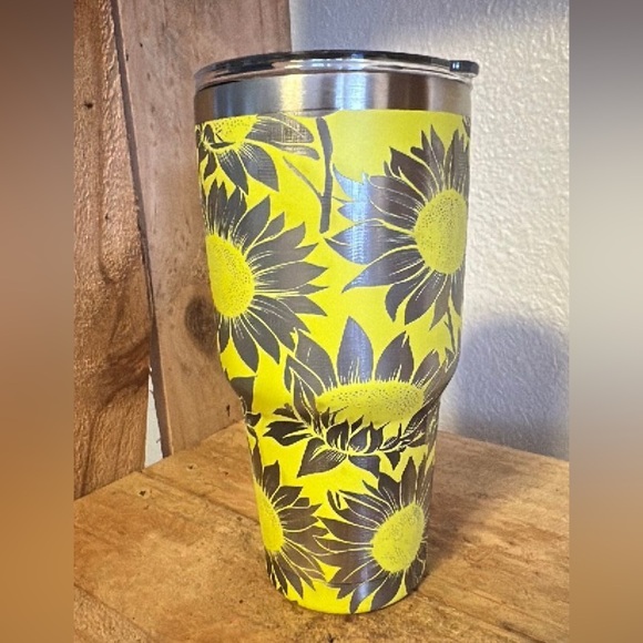 Sunflower 🌻 Inspired 30oz Tumbler - Laser Engraved - Picture 2 of 3
